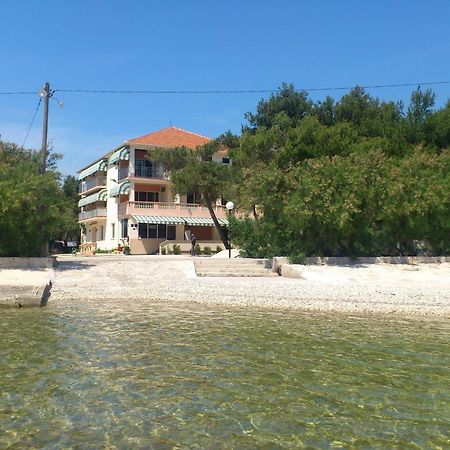 Guest House Malenica Sukošan Eksteriør billede