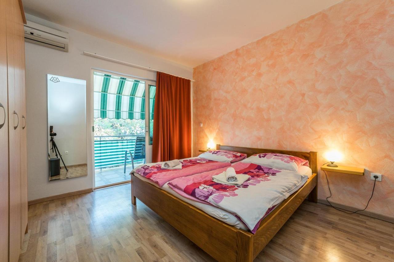Guest House Malenica Sukošan Eksteriør billede