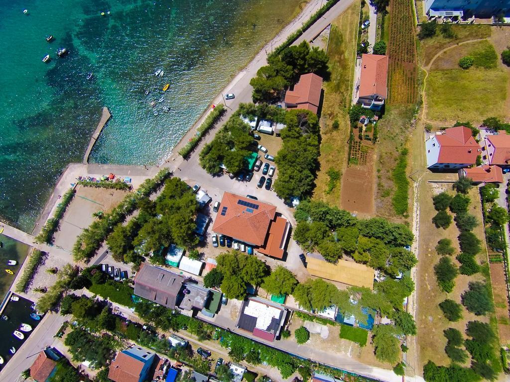 Guest House Malenica Sukošan Eksteriør billede