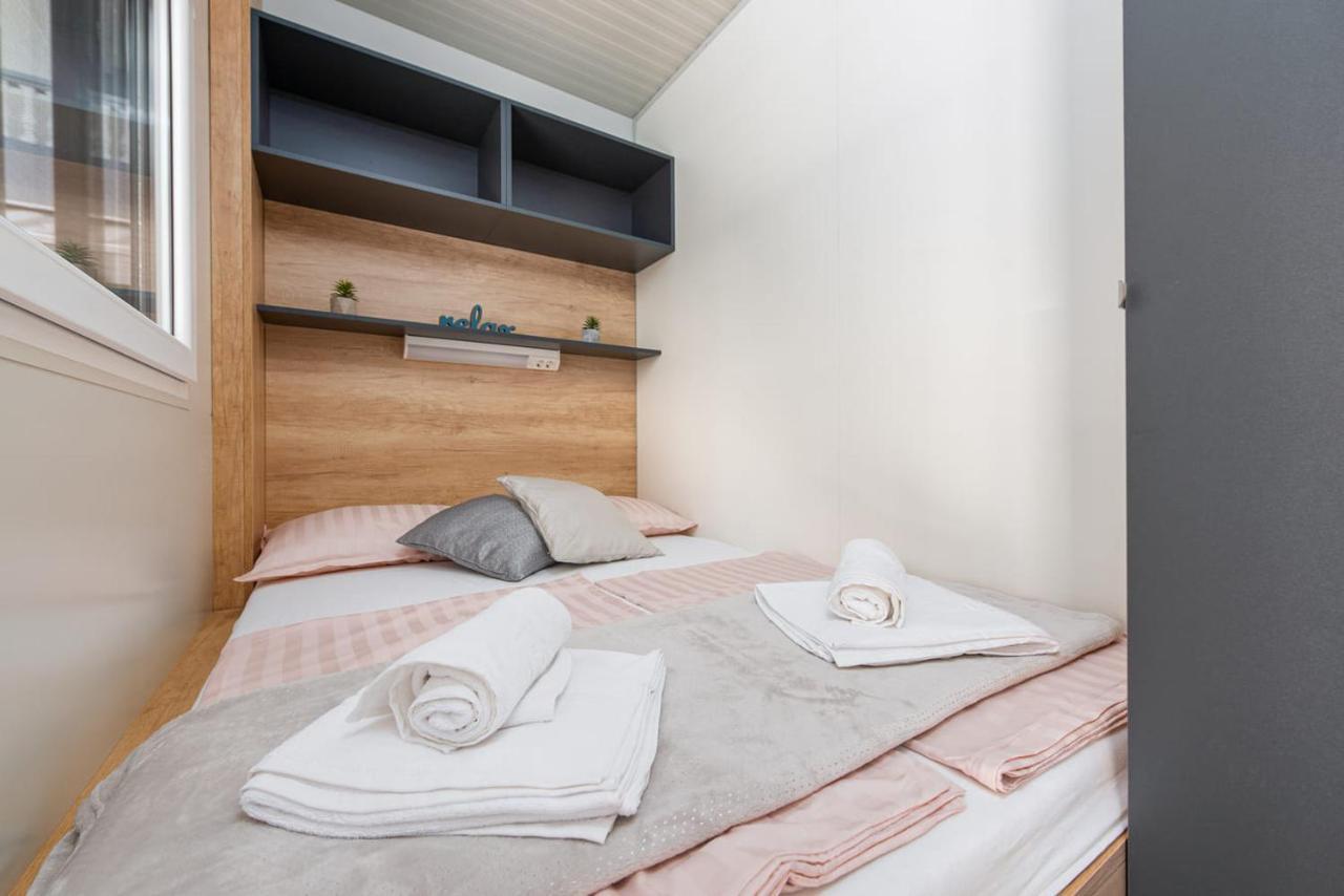 Guest House Malenica Sukošan Eksteriør billede